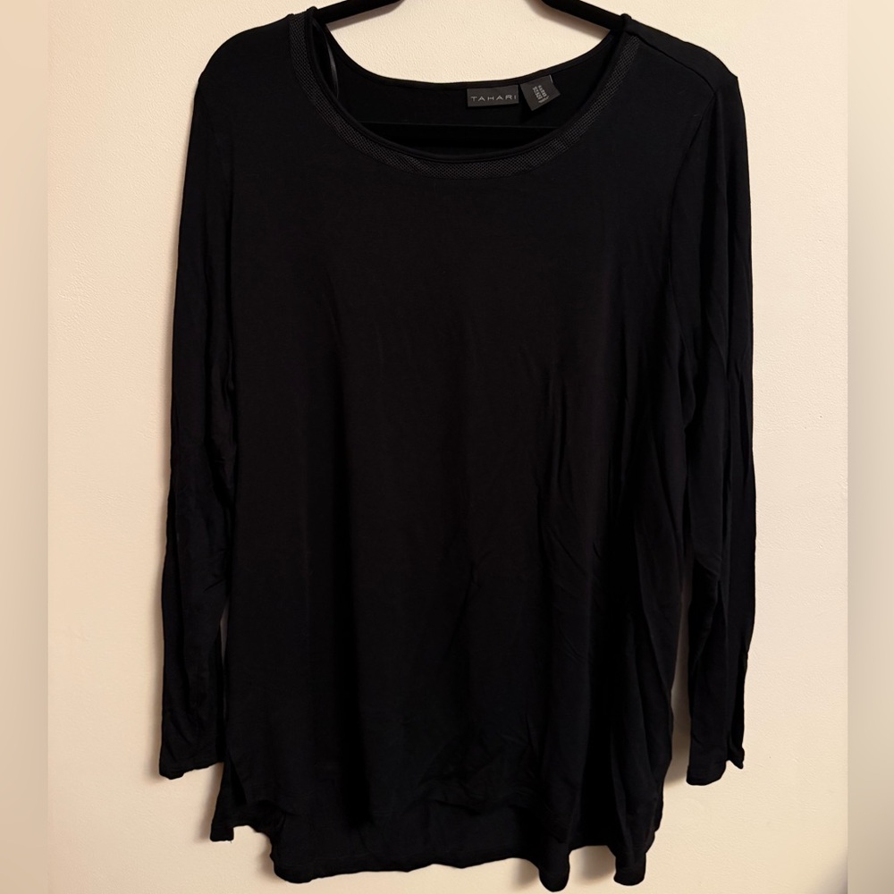Tahari Elegant Black Long Sleeve Top